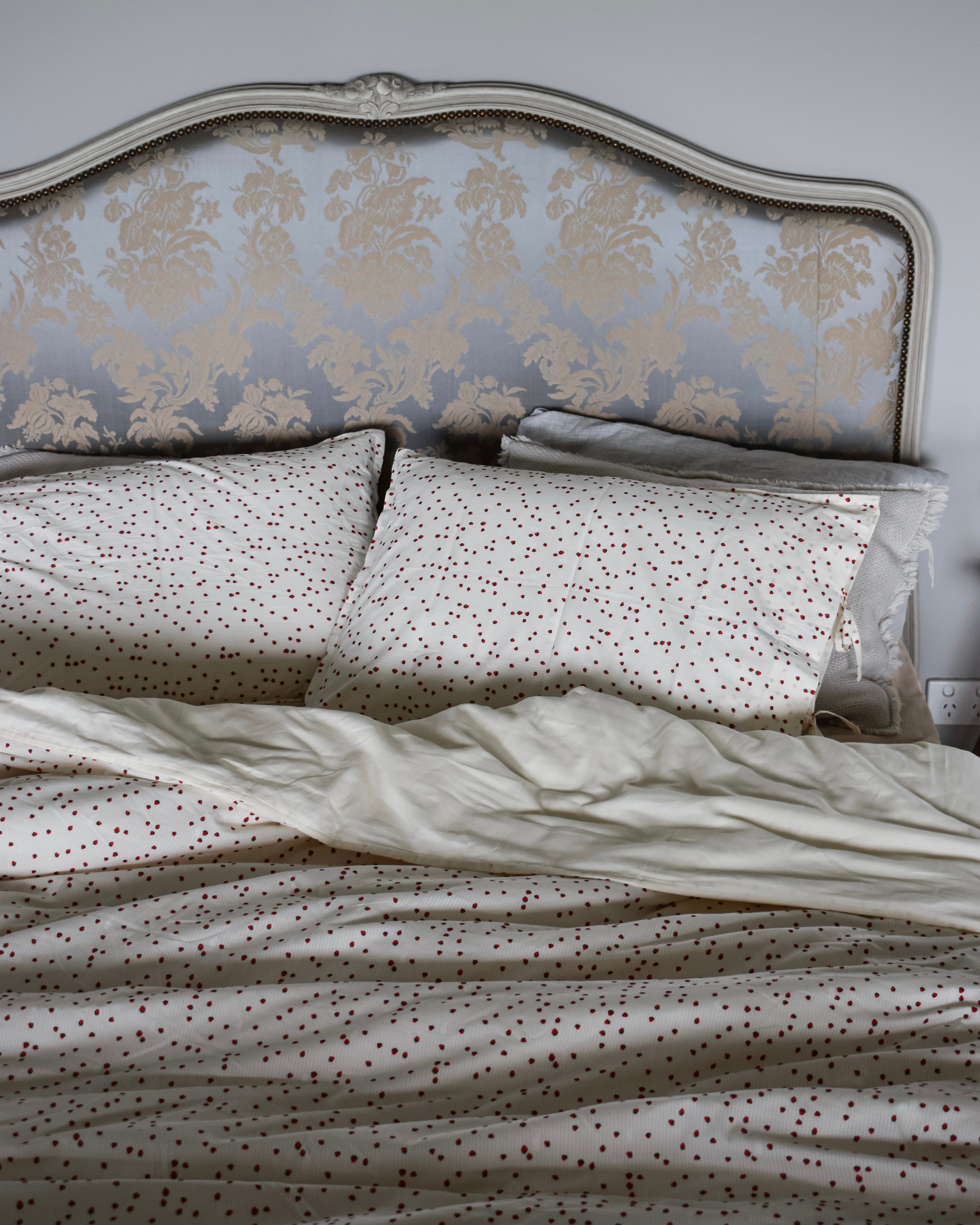 The Strawberry Quilt Cover