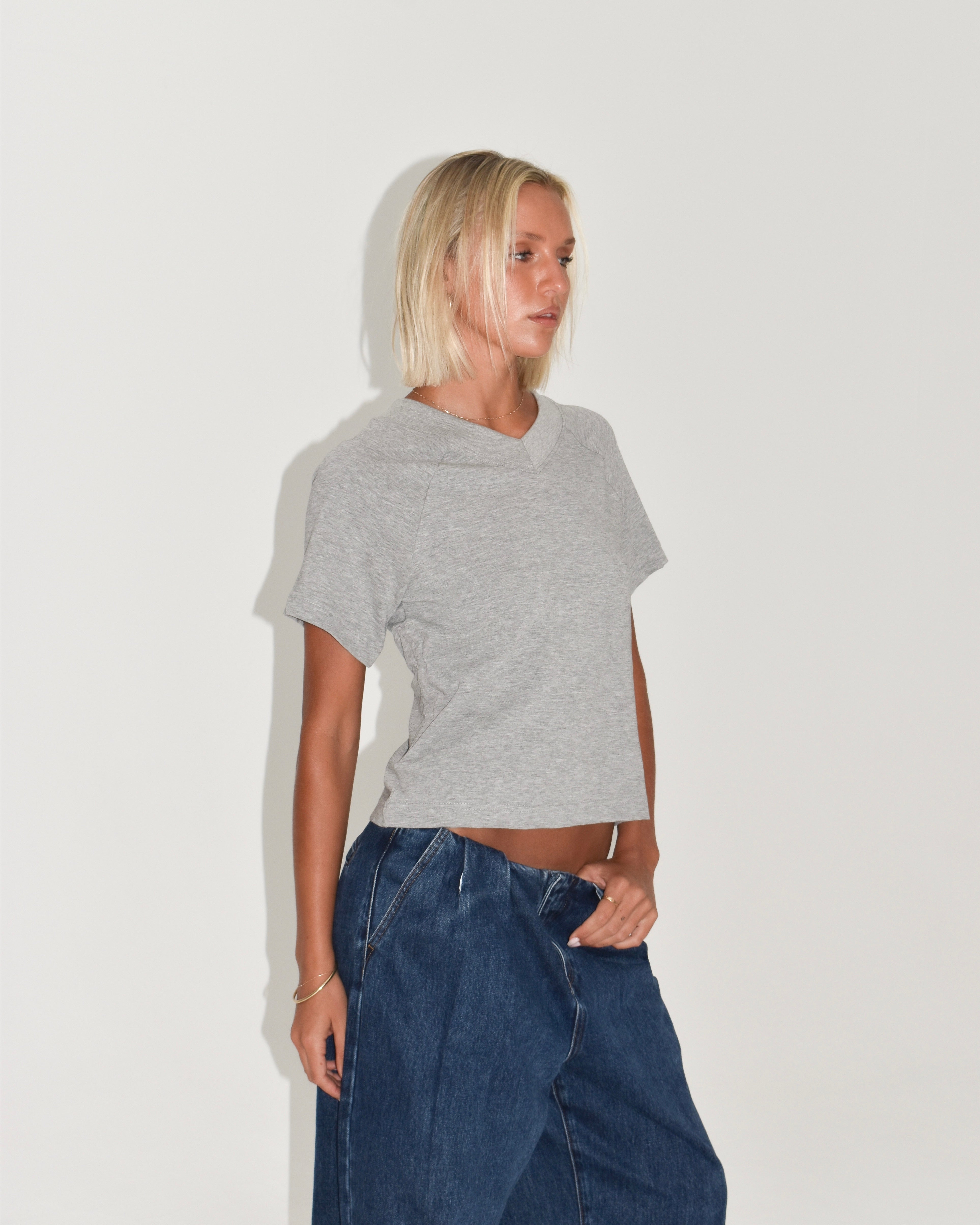 The Essential V-Neck Tee in Grey Marle