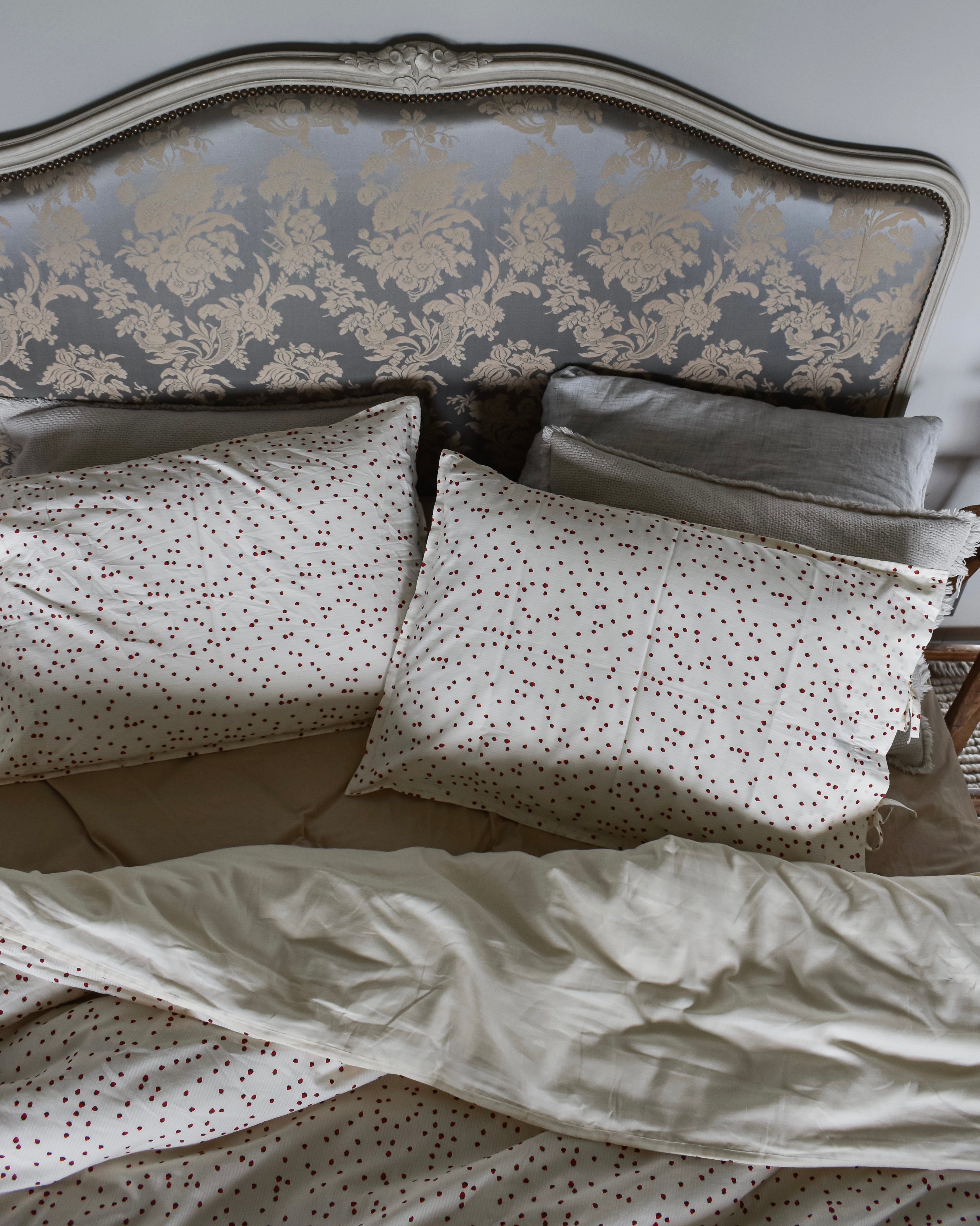 The Strawberry Quilt Cover