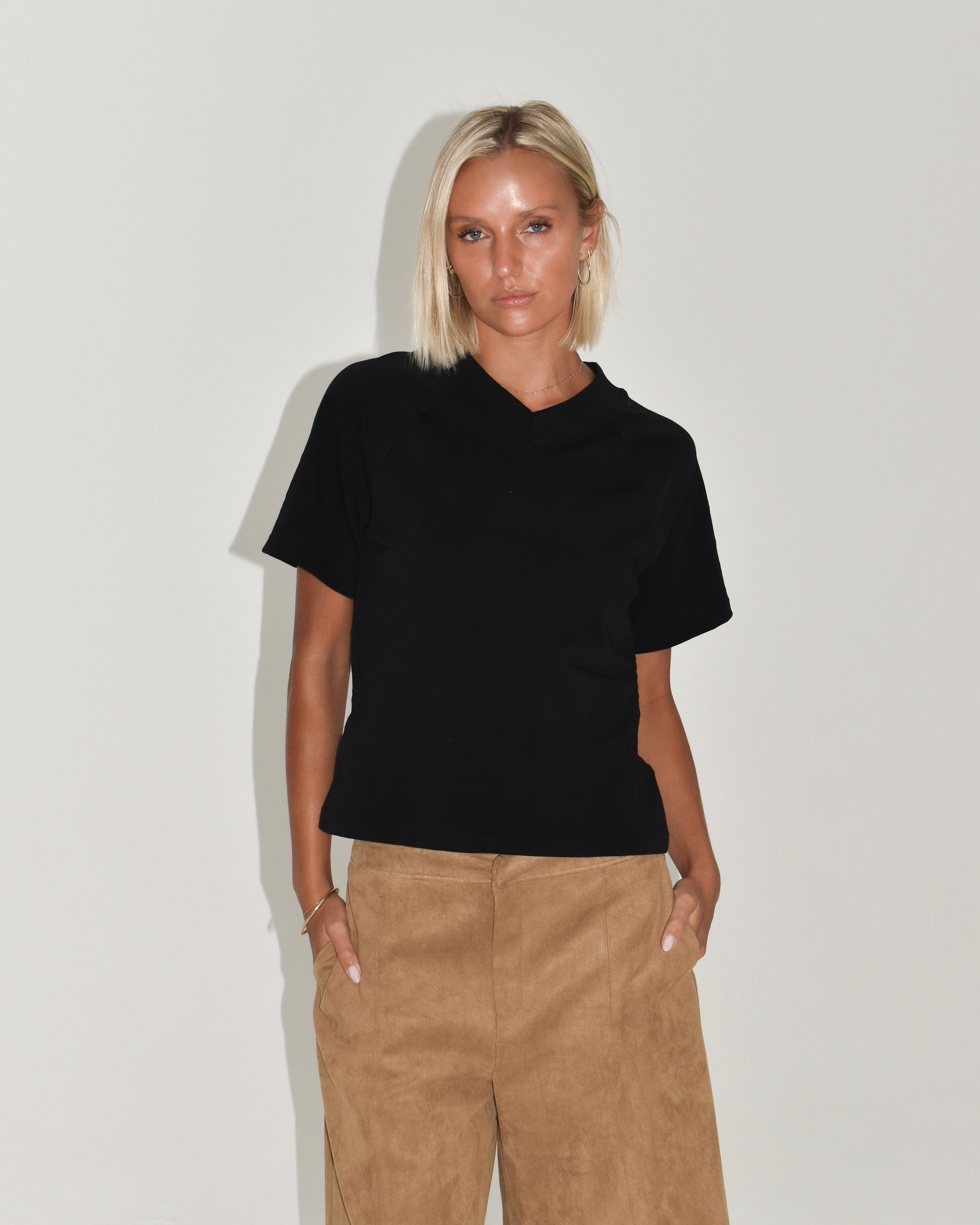 The Essential V-Neck T-Shirt in Black