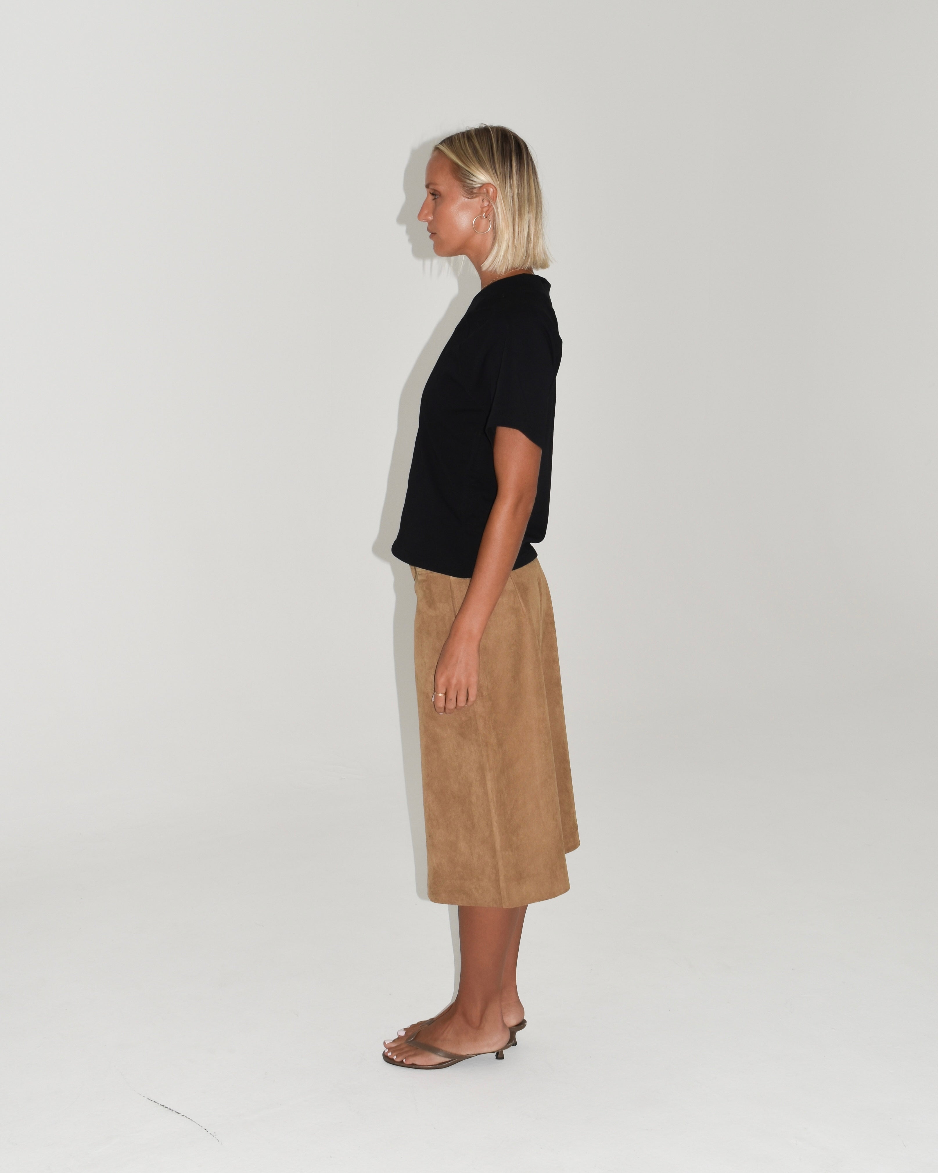 The Essential V-Neck T-Shirt in Black