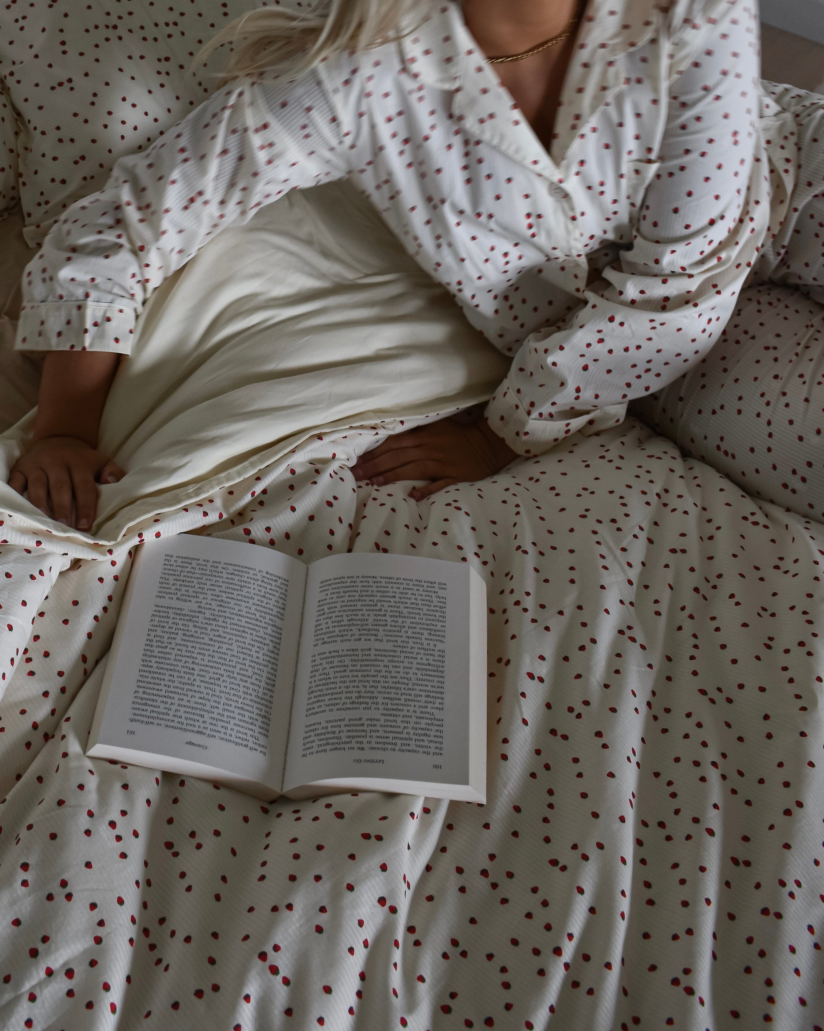 The Strawberry Quilt Cover