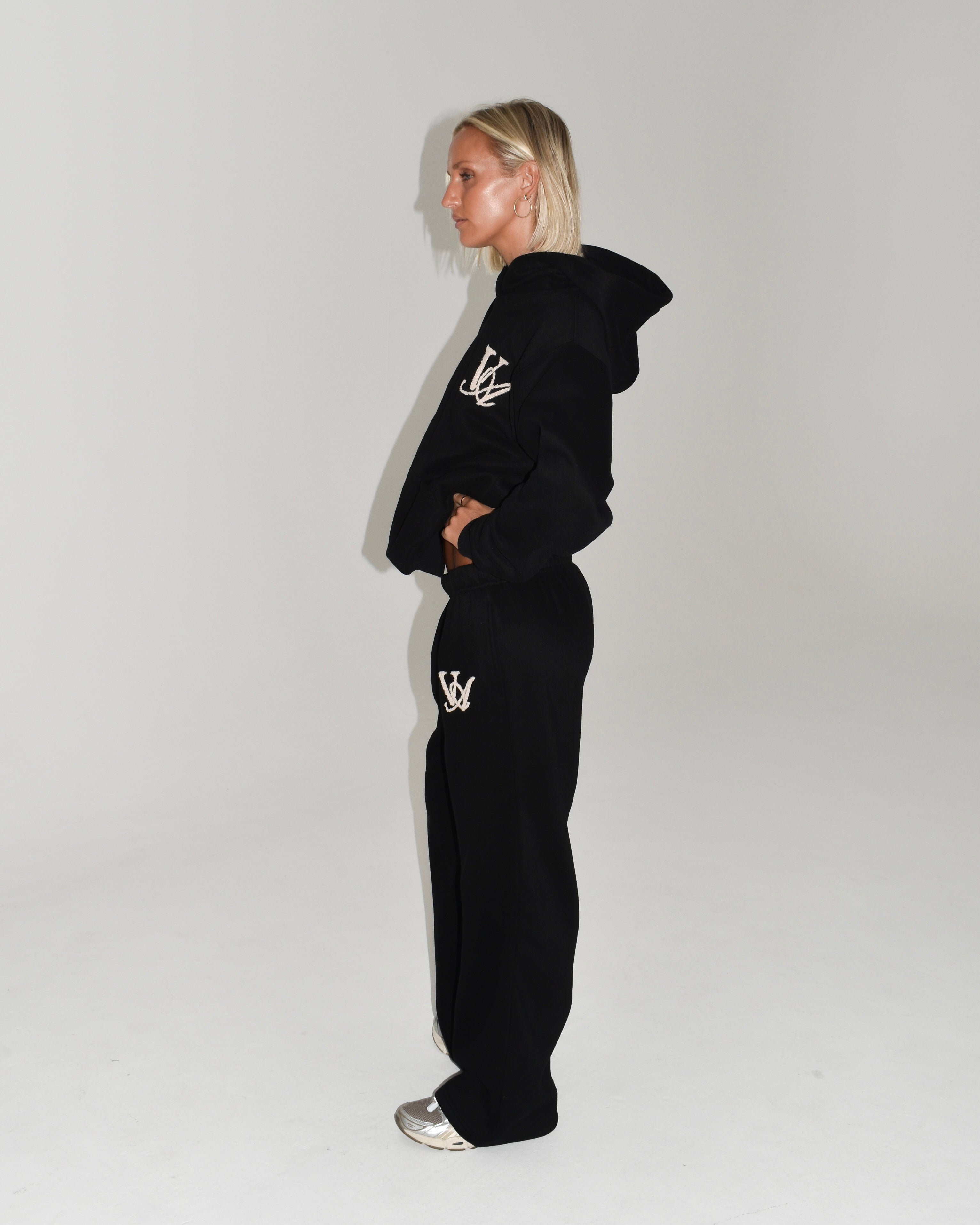 The Classic Hoodie in Obsidian (Fleece)