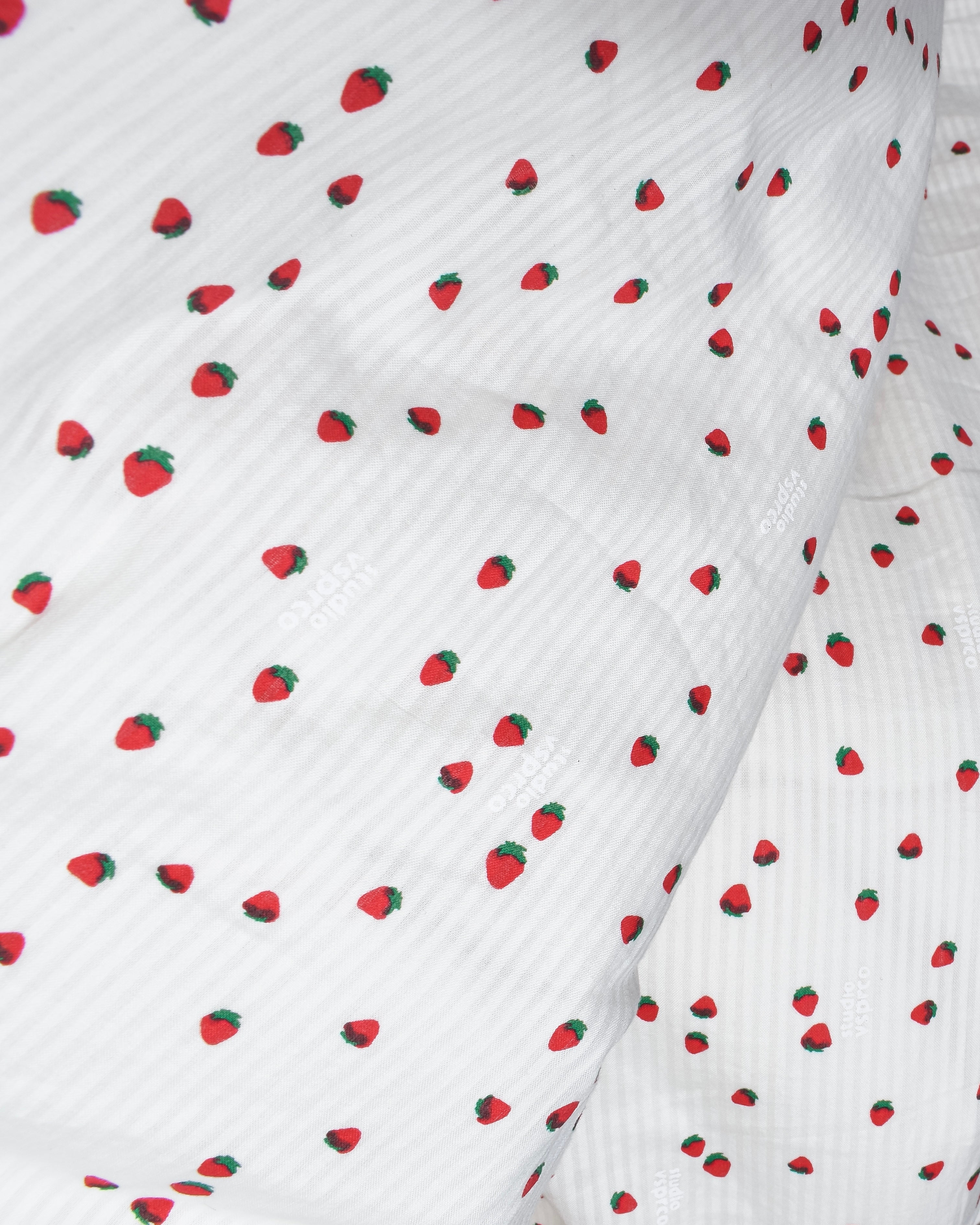 The Strawberry Quilt Cover