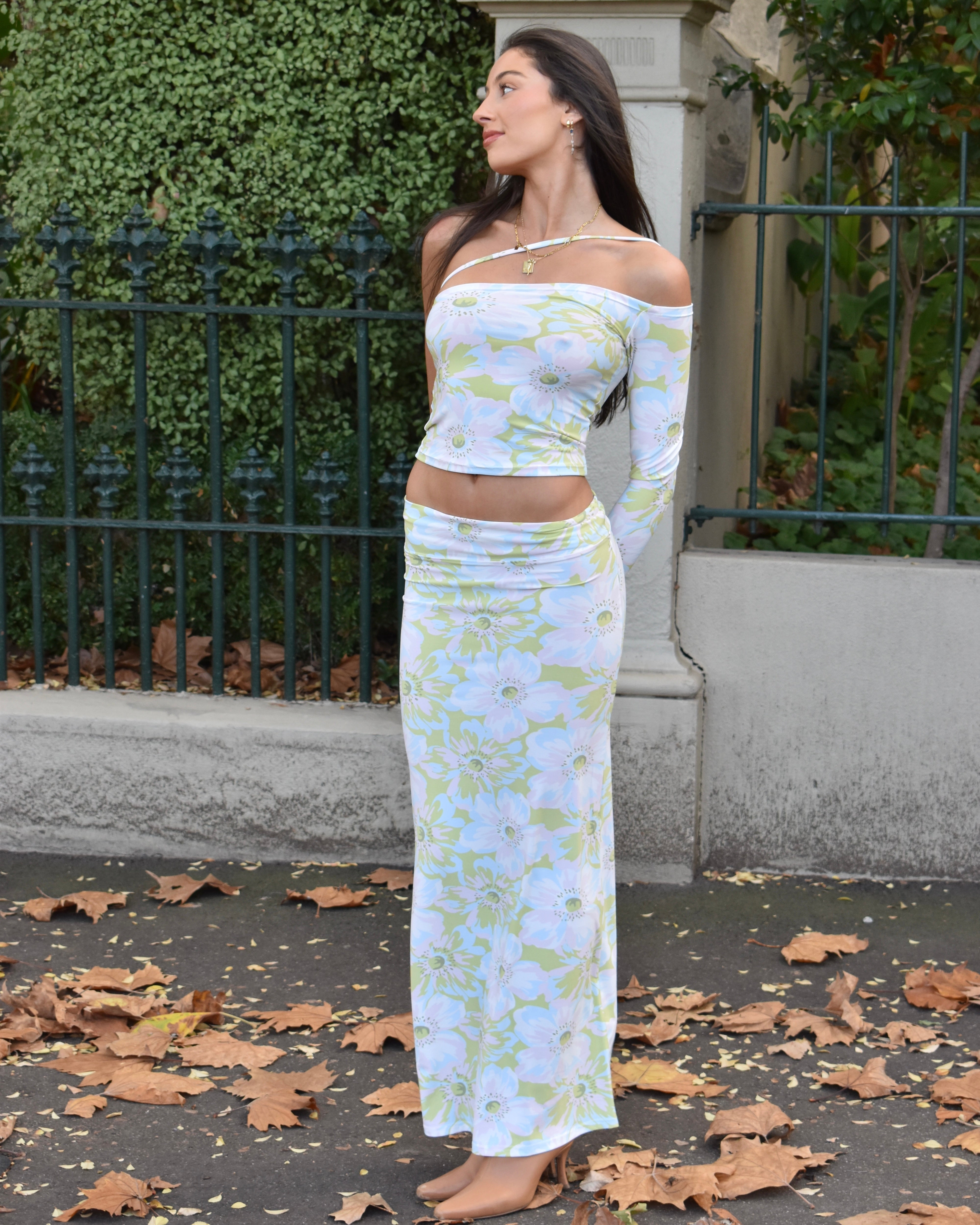 The Posie One Sleeve Top
