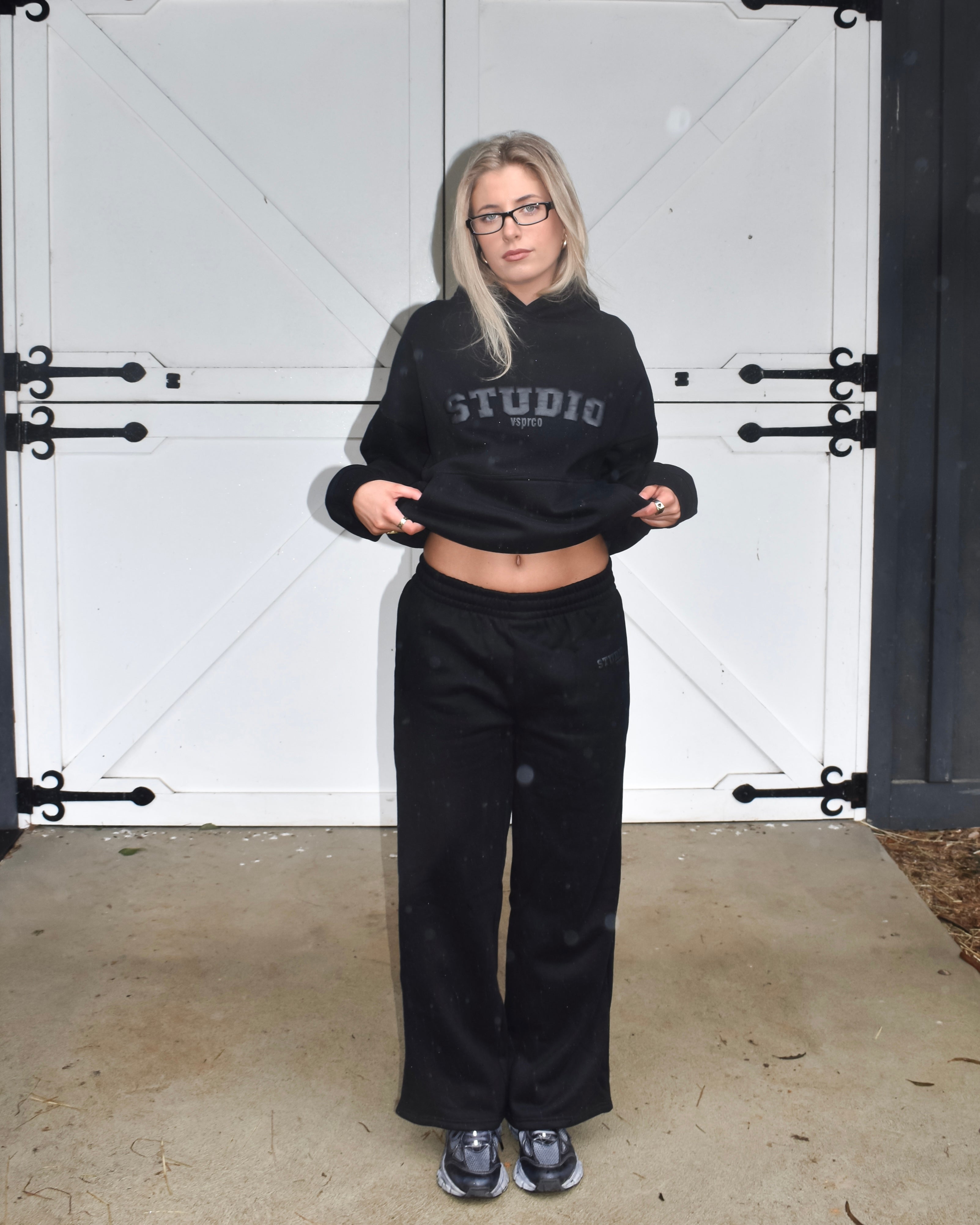 The Varsity Wide Leg Trackpants in Obsidian (Fleece)