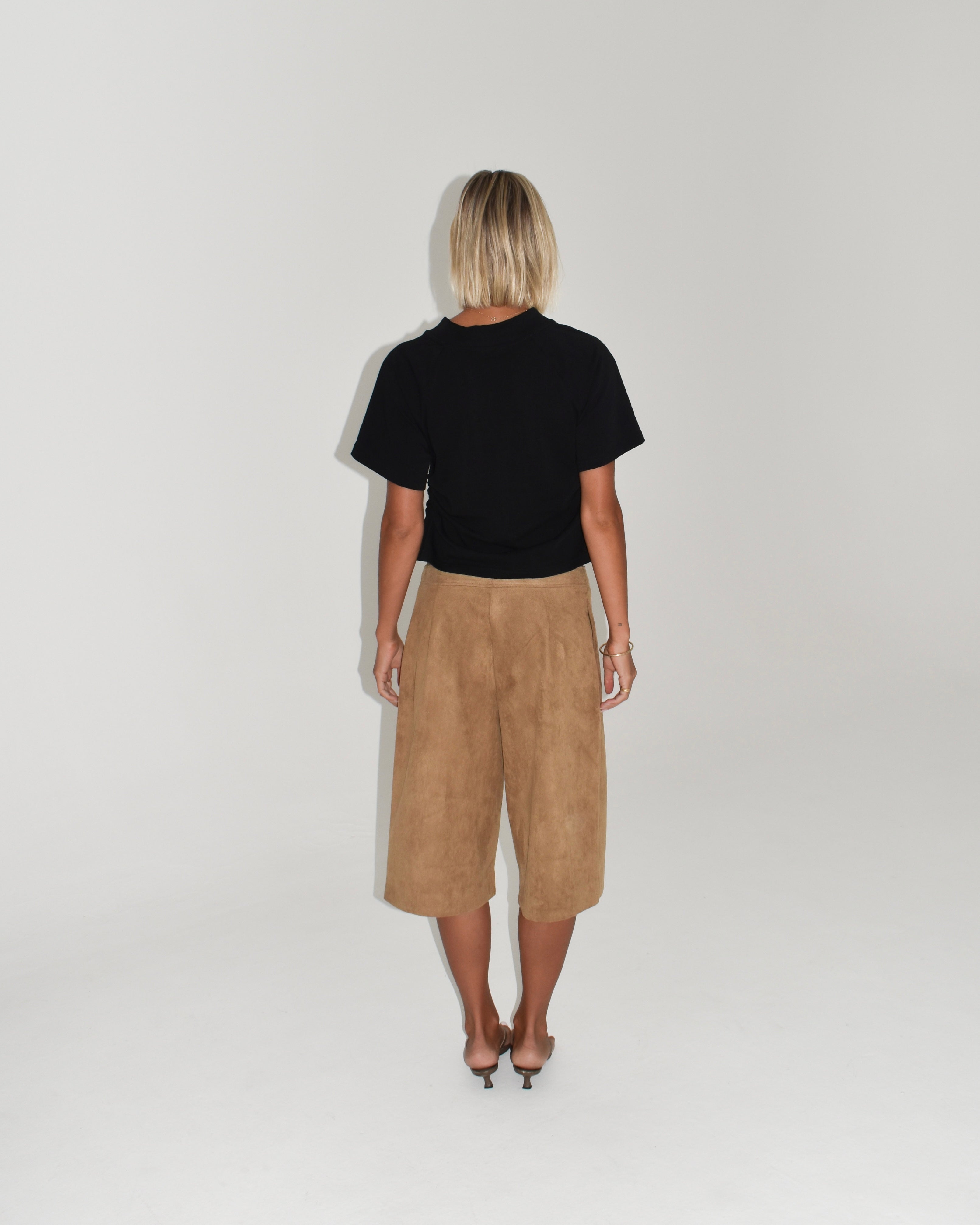 The Essential V-Neck T-Shirt in Black