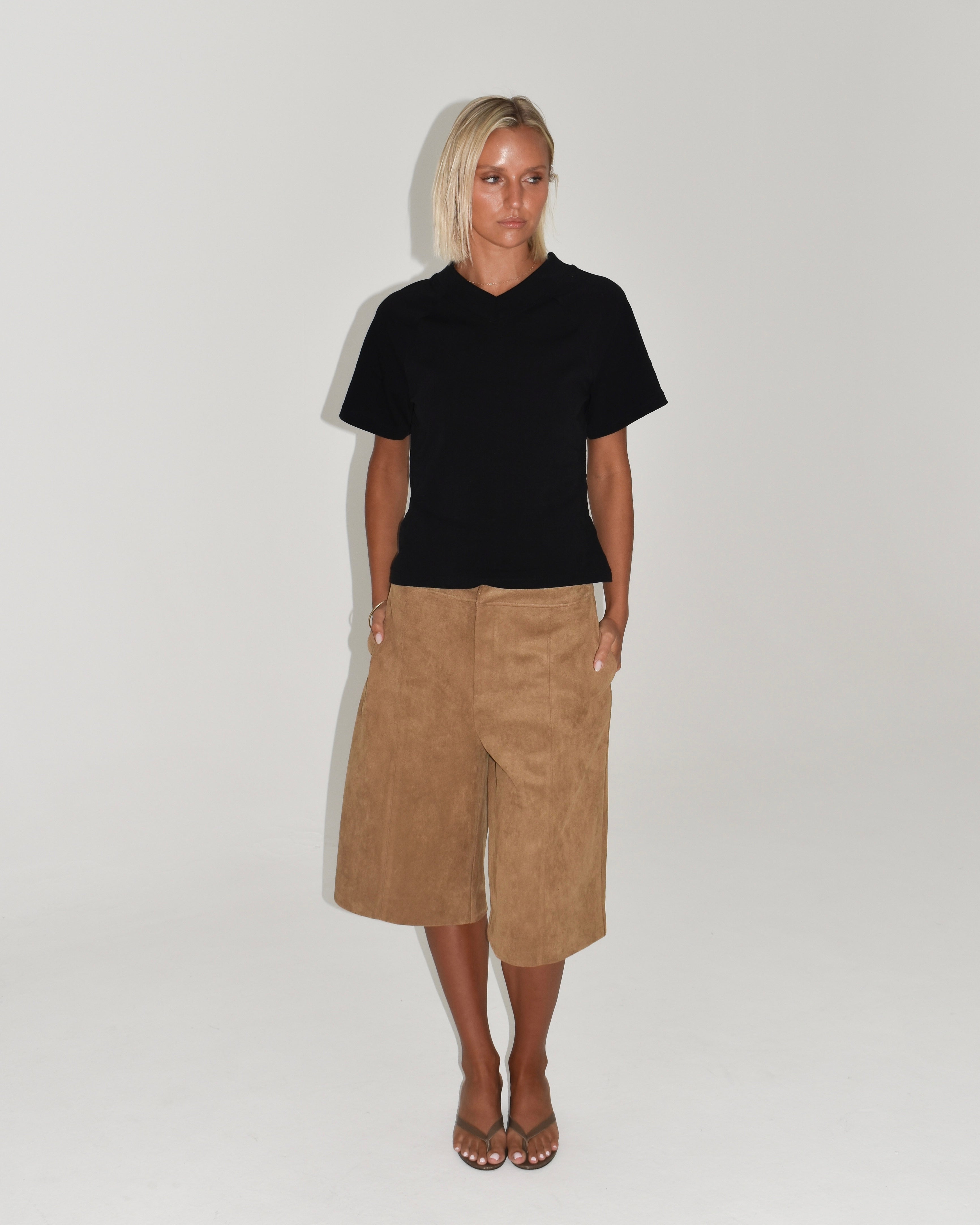 The Essential V-Neck T-Shirt in Black