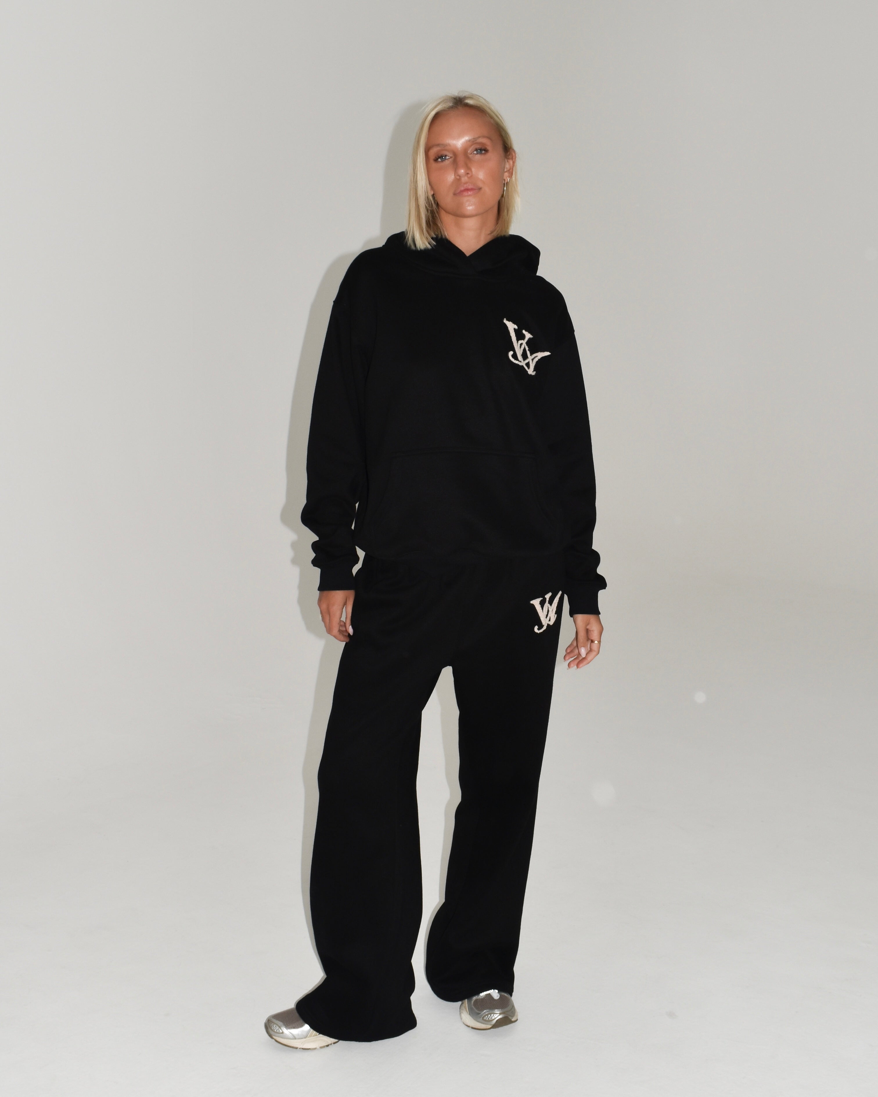 The Classic Hoodie in Obsidian (Fleece)