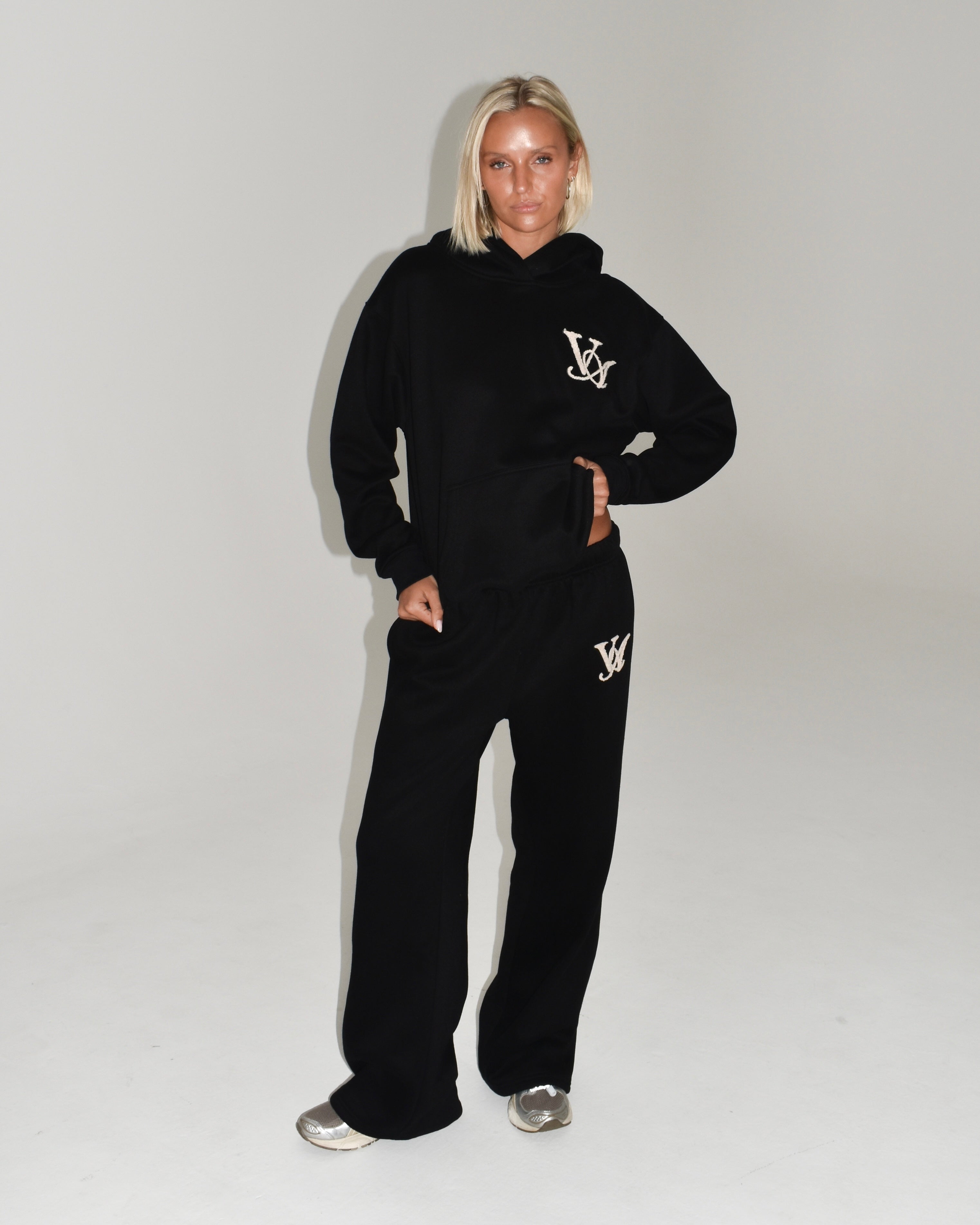 The Classic Trackpants in Obsidian (Fleece)