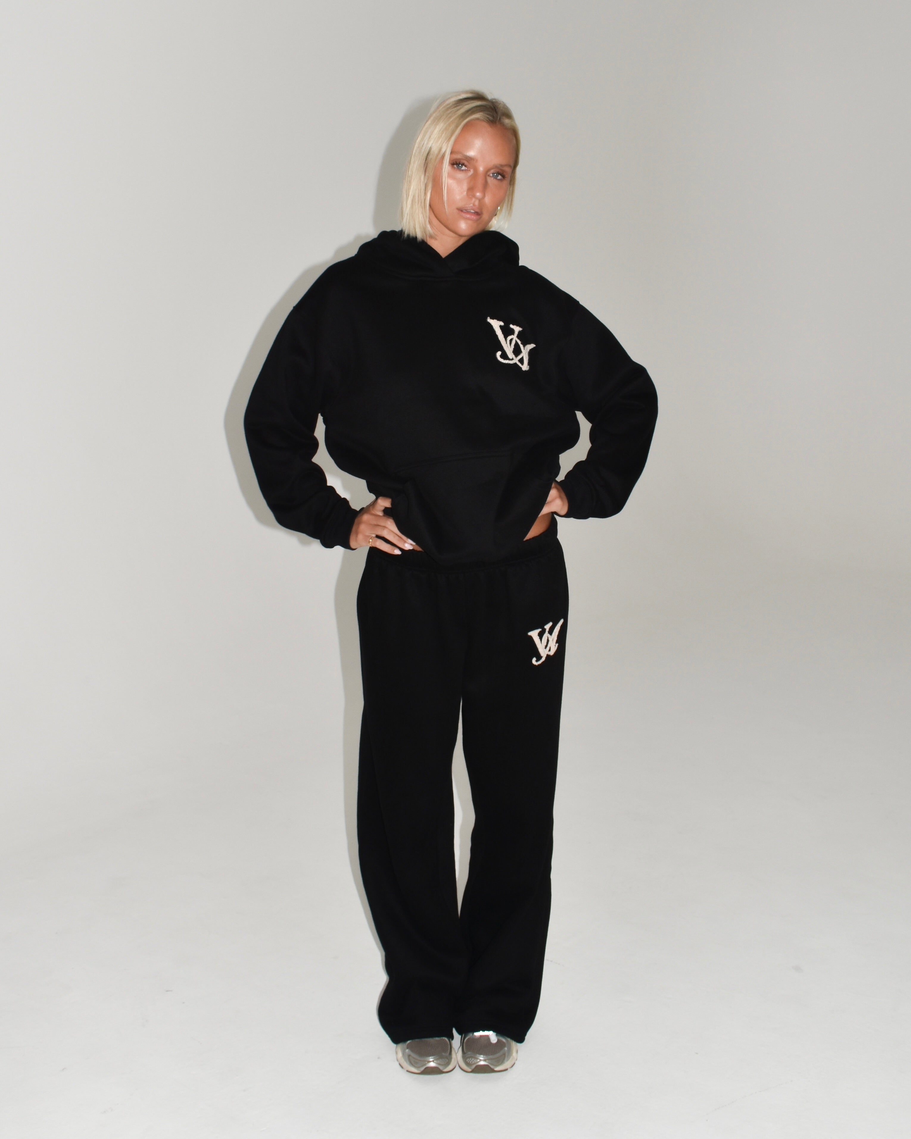 The Classic Hoodie in Obsidian (Fleece)