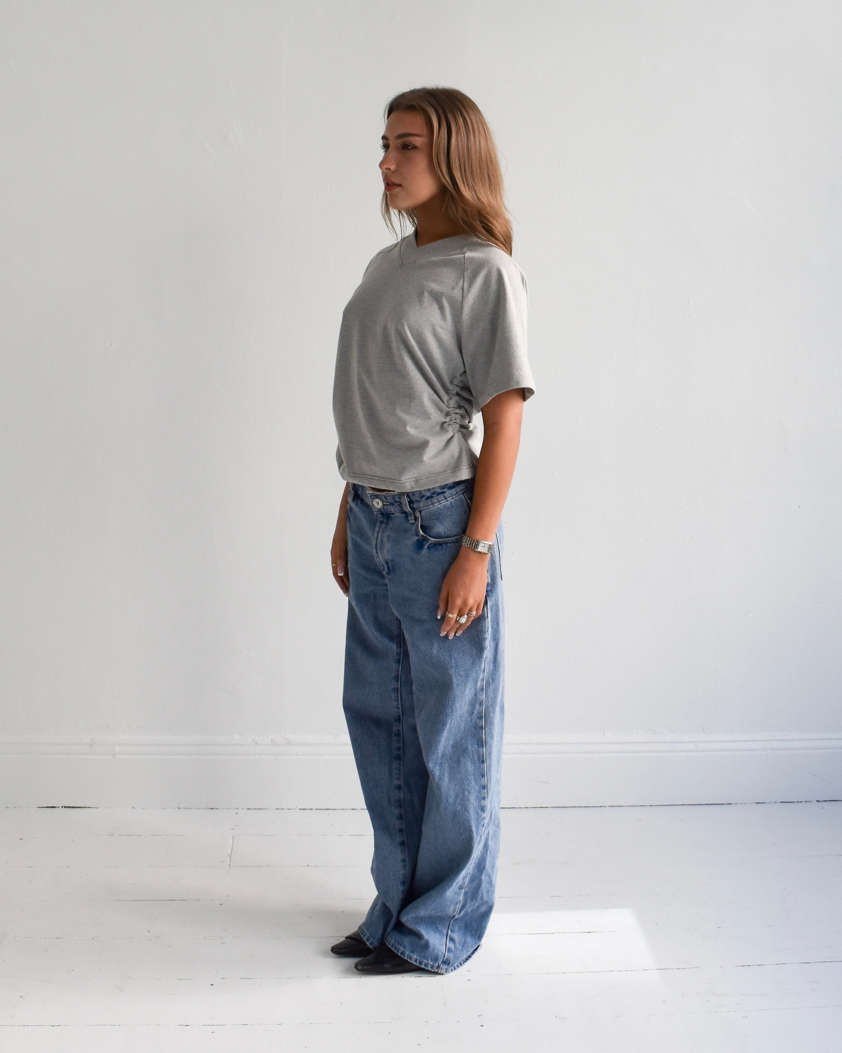 The Essential V-Neck Tee in Grey Marle