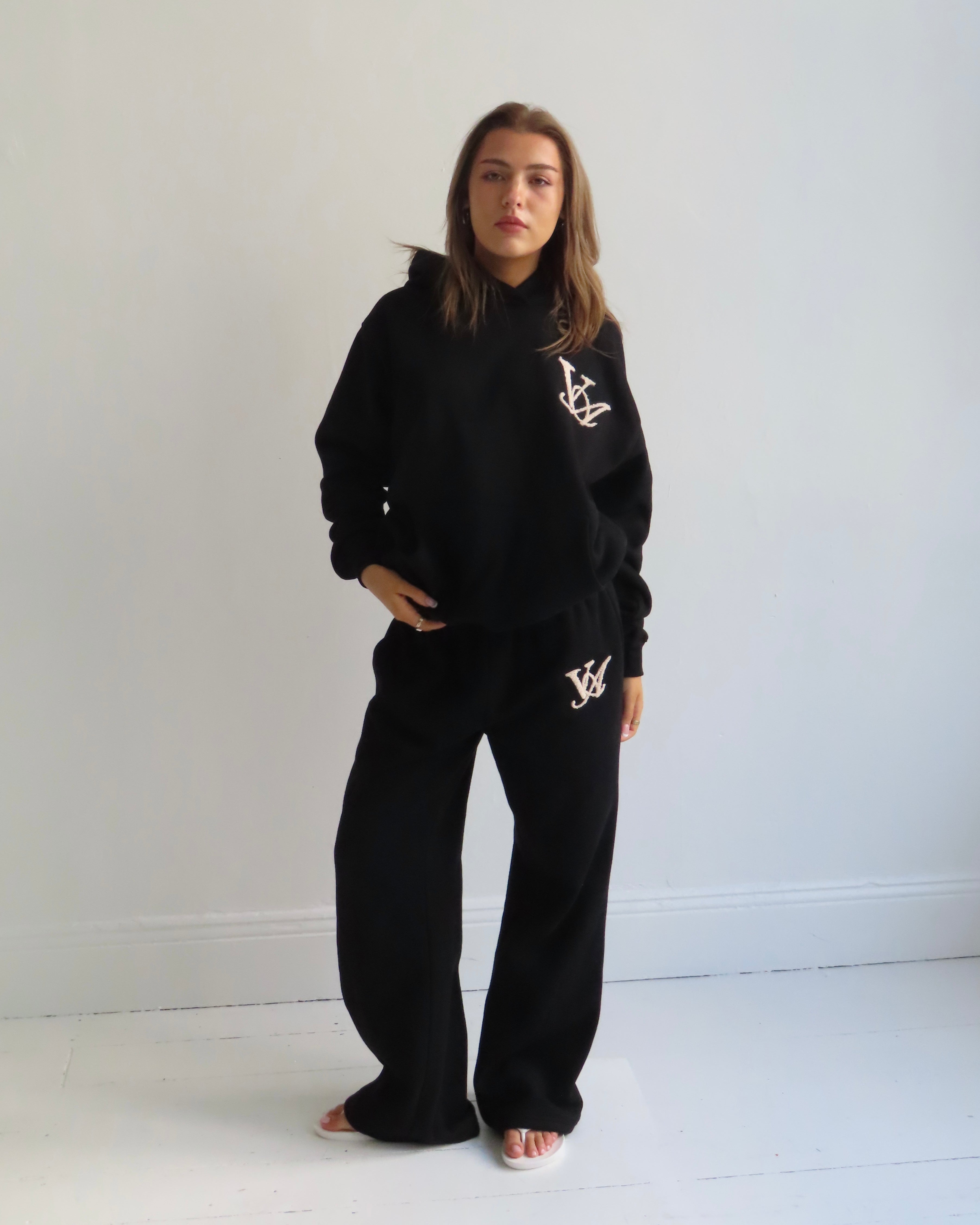 The Classic Trackpants in Obsidian (Fleece)